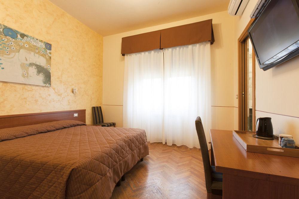 Hotel Ester Florence Exterior photo